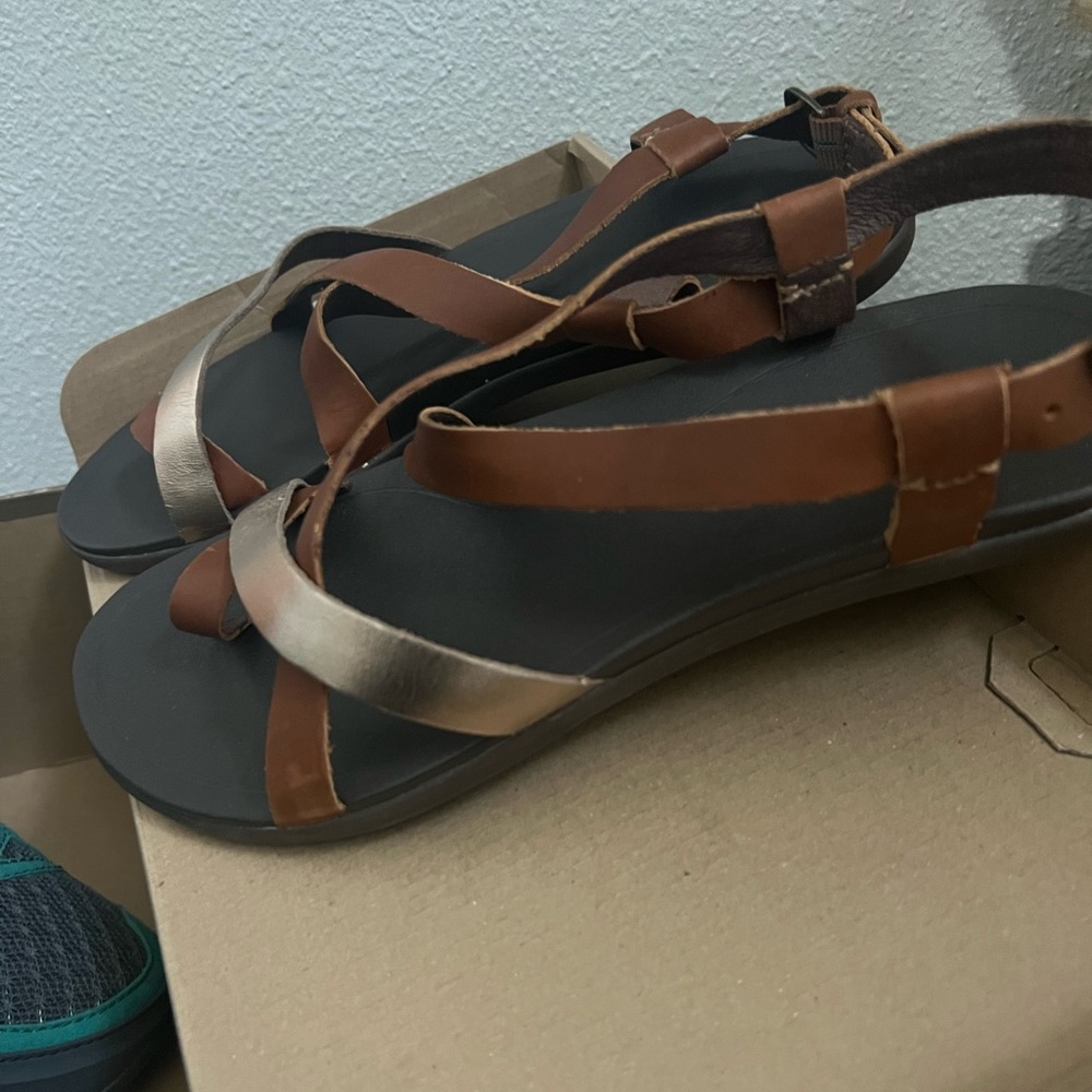 Women's Okukai Strappy Brown and Gold Sandals Size 9.5